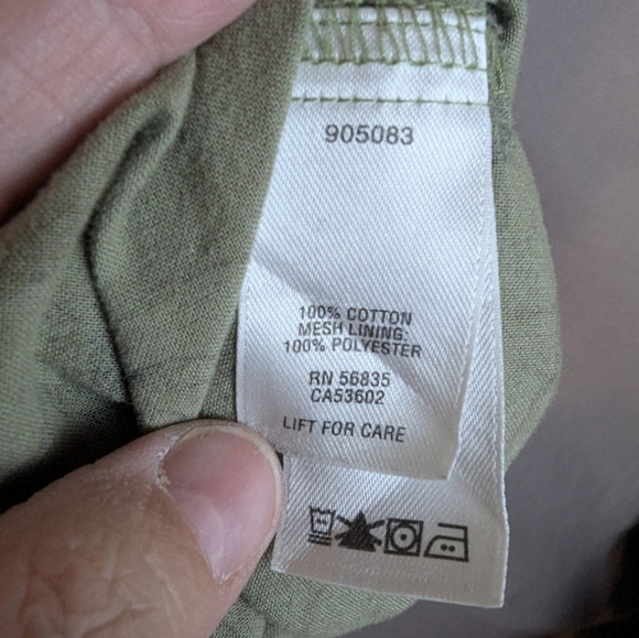 Cabela's 2XL fishing shirt in green with fish graphics and back vent panel - Picture 4 of 14